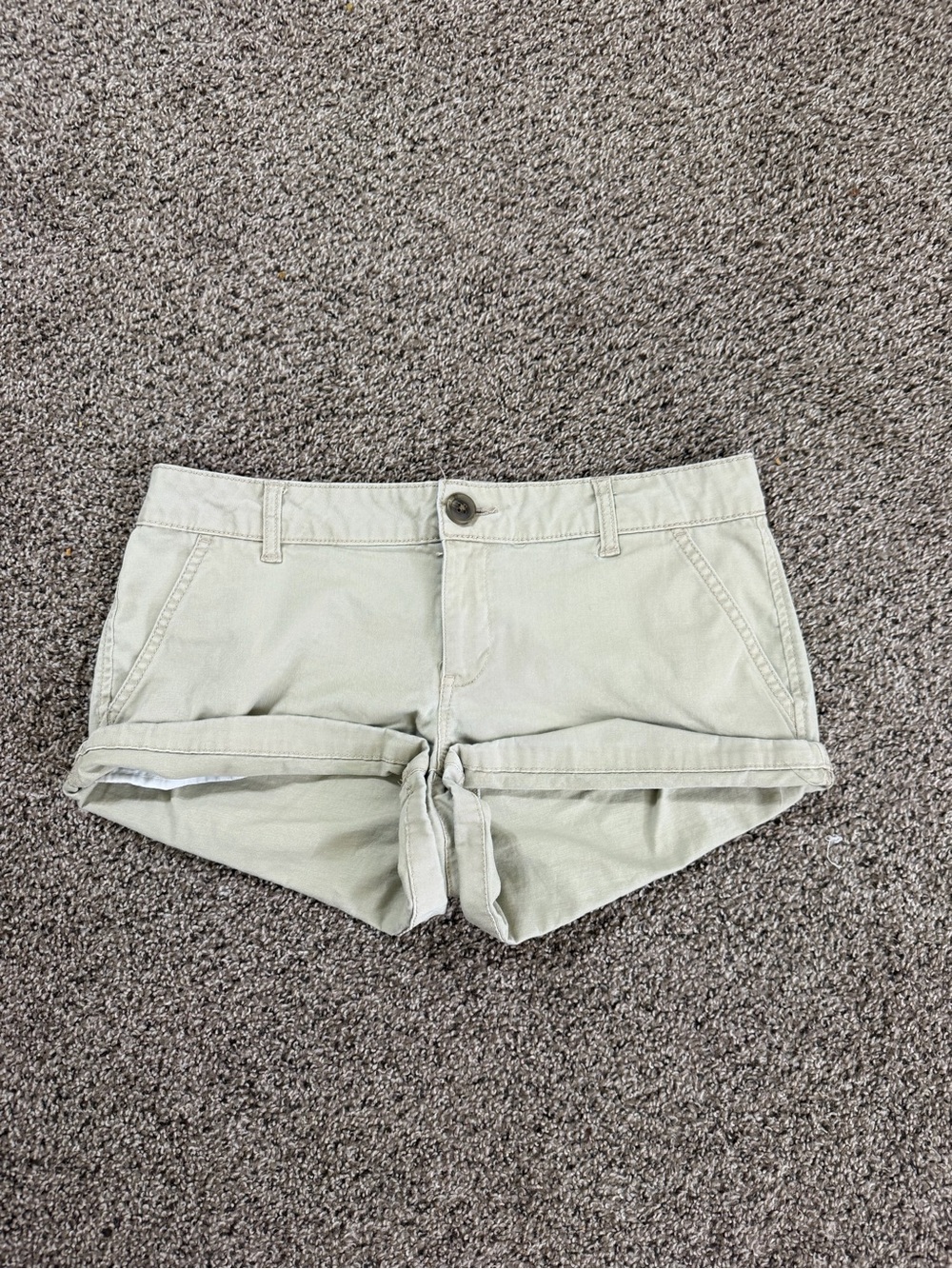 SO Heritage Low Rise Khaki Shorts